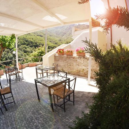 B&B Costa Di Amalfi Vietri Eksteriør billede