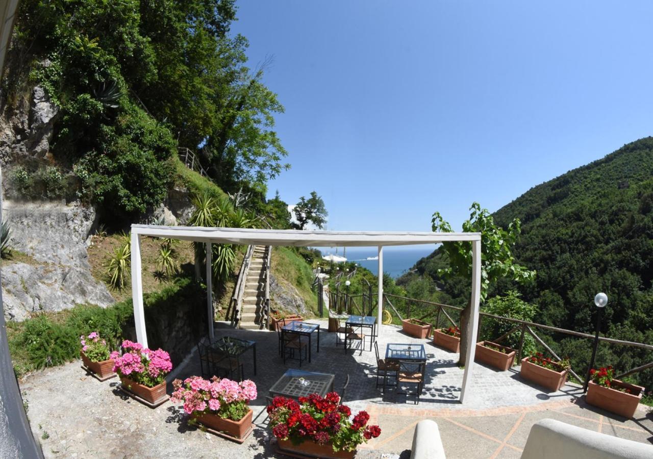 B&B Costa Di Amalfi Vietri Eksteriør billede